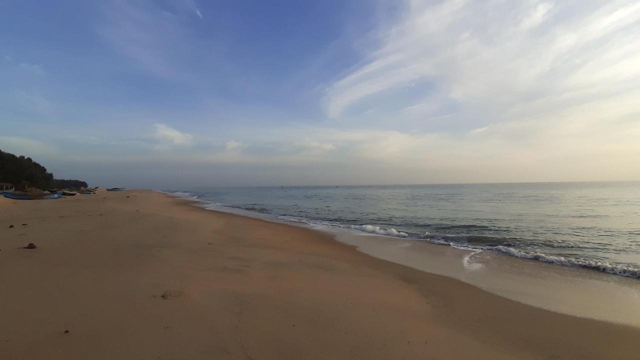 Kunam Beach Rest Inn باتيكالوا المظهر الخارجي الصورة