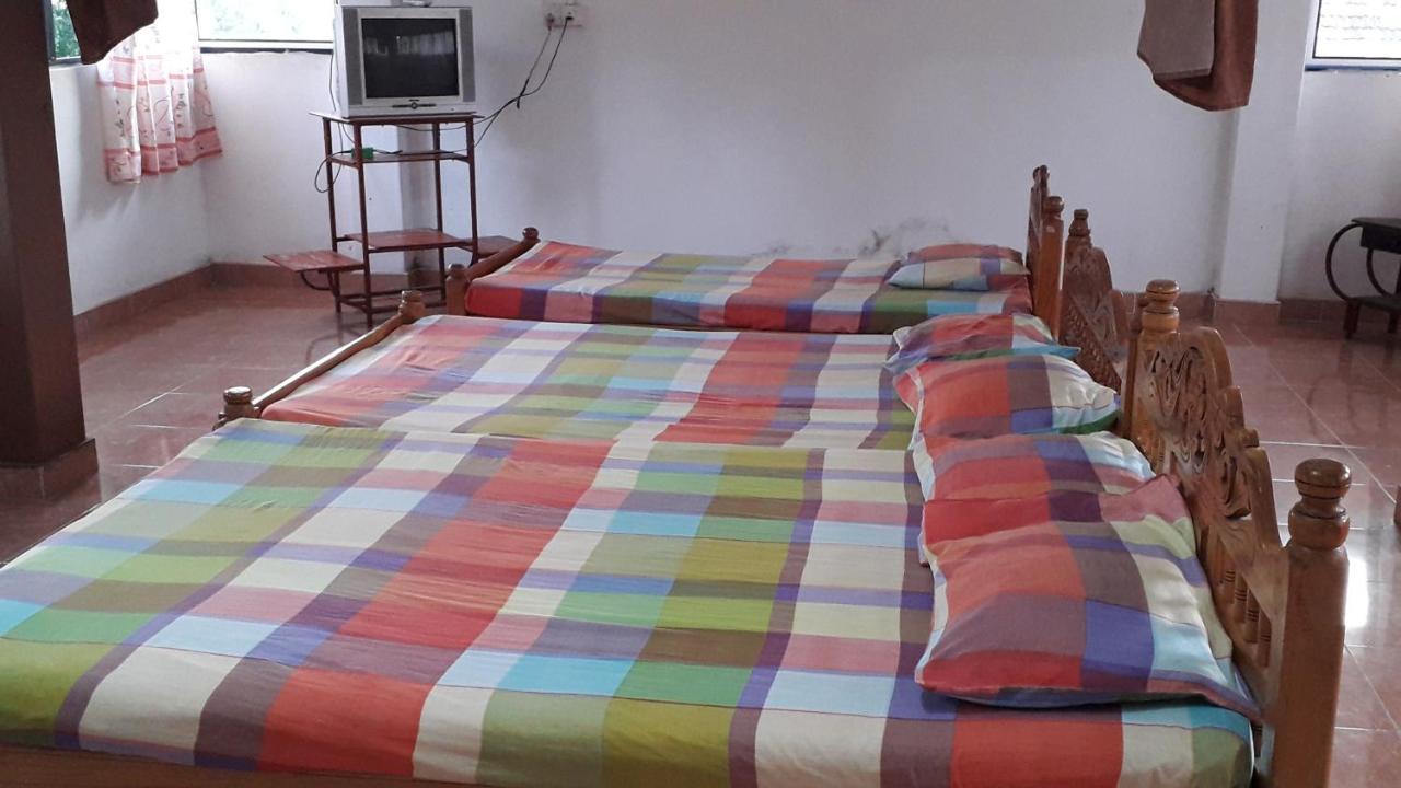 Kunam Beach Rest Inn باتيكالوا المظهر الخارجي الصورة