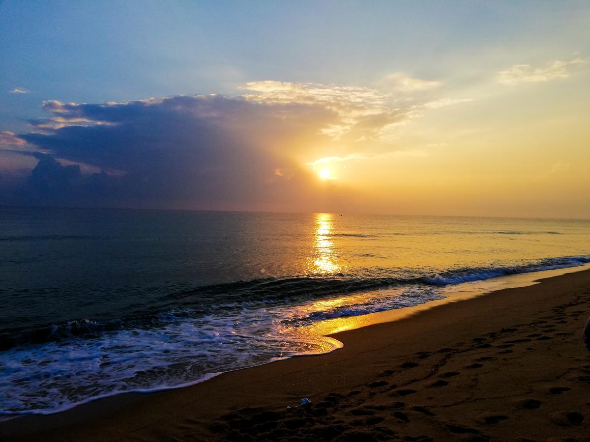 Kunam Beach Rest Inn باتيكالوا المظهر الخارجي الصورة