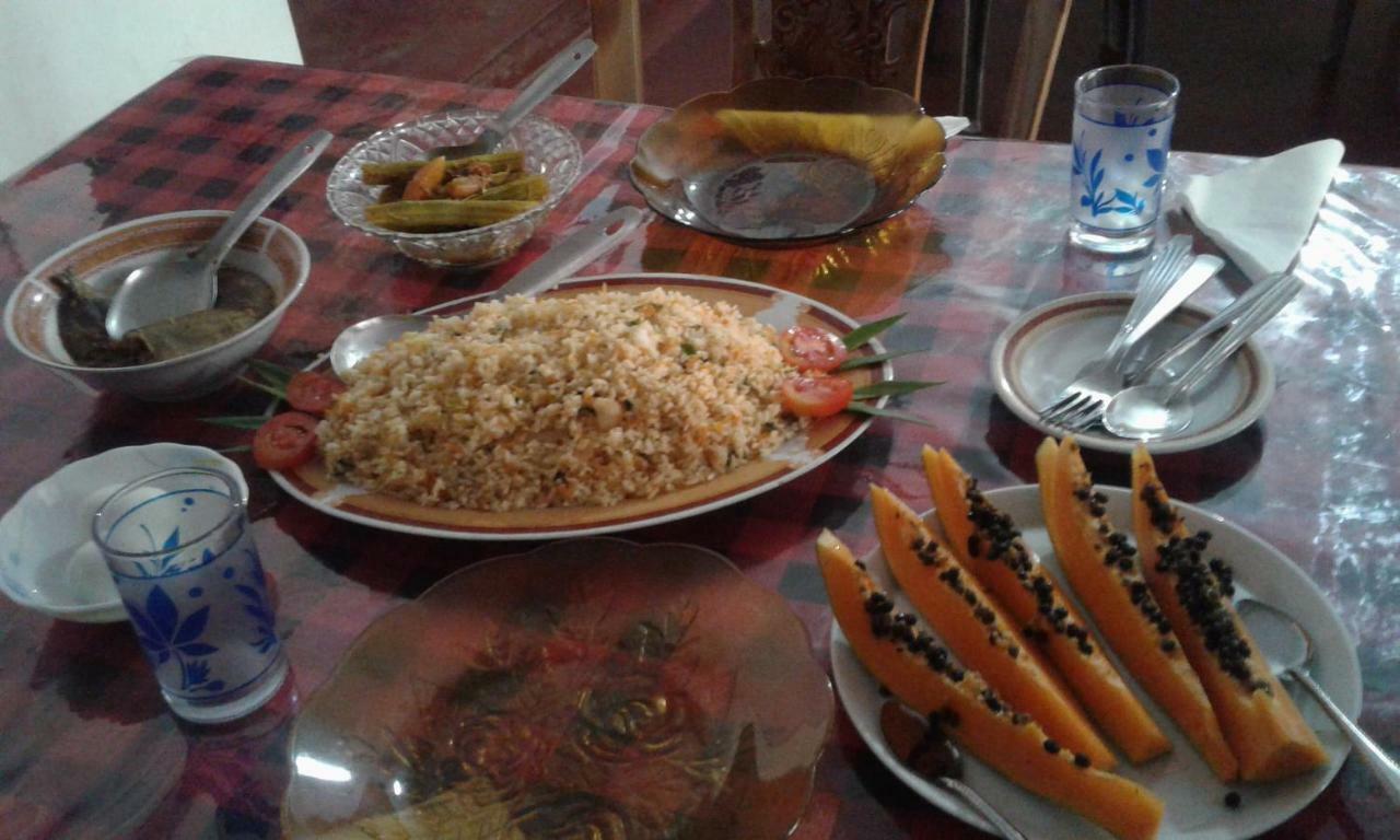 Kunam Beach Rest Inn باتيكالوا المظهر الخارجي الصورة